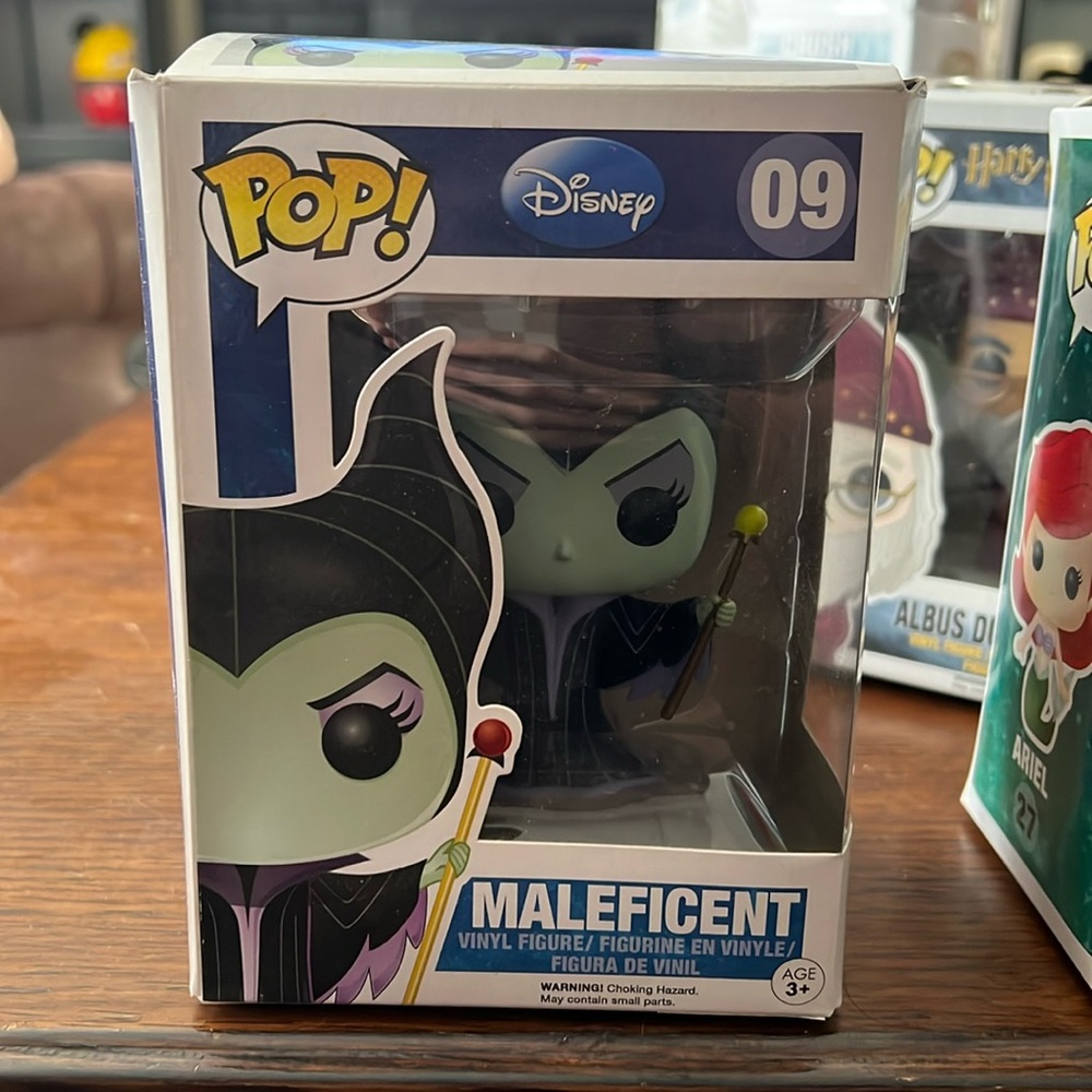 Funko Pop Malificent 09
